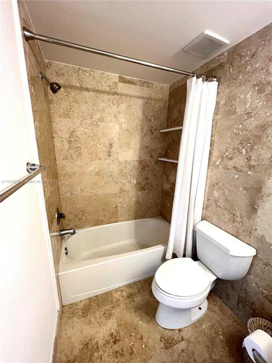 Small Image of 1650 BRICKELL AVE #205, Miami Number 15
