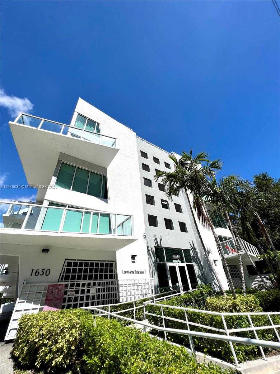 Small Image of 1650 BRICKELL AVE #205, Miami Number 17