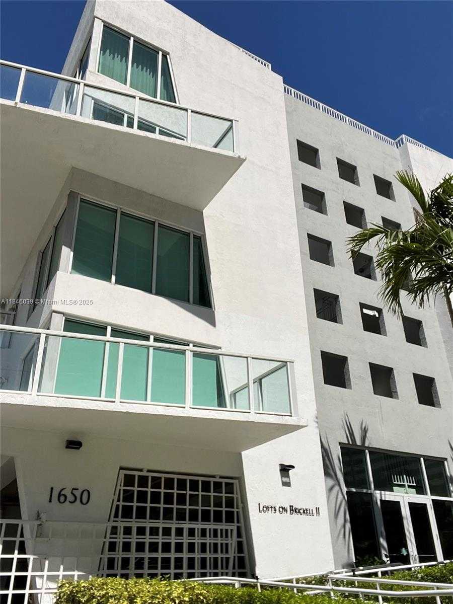 Small Image of 1650 BRICKELL AVE #205, Miami Number 23