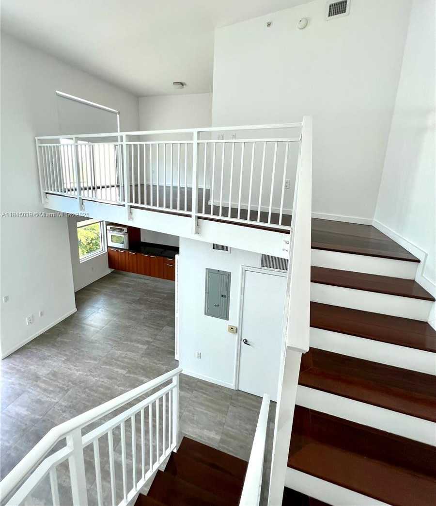 Small Image of 1650 BRICKELL AVE #205, Miami Number 30
