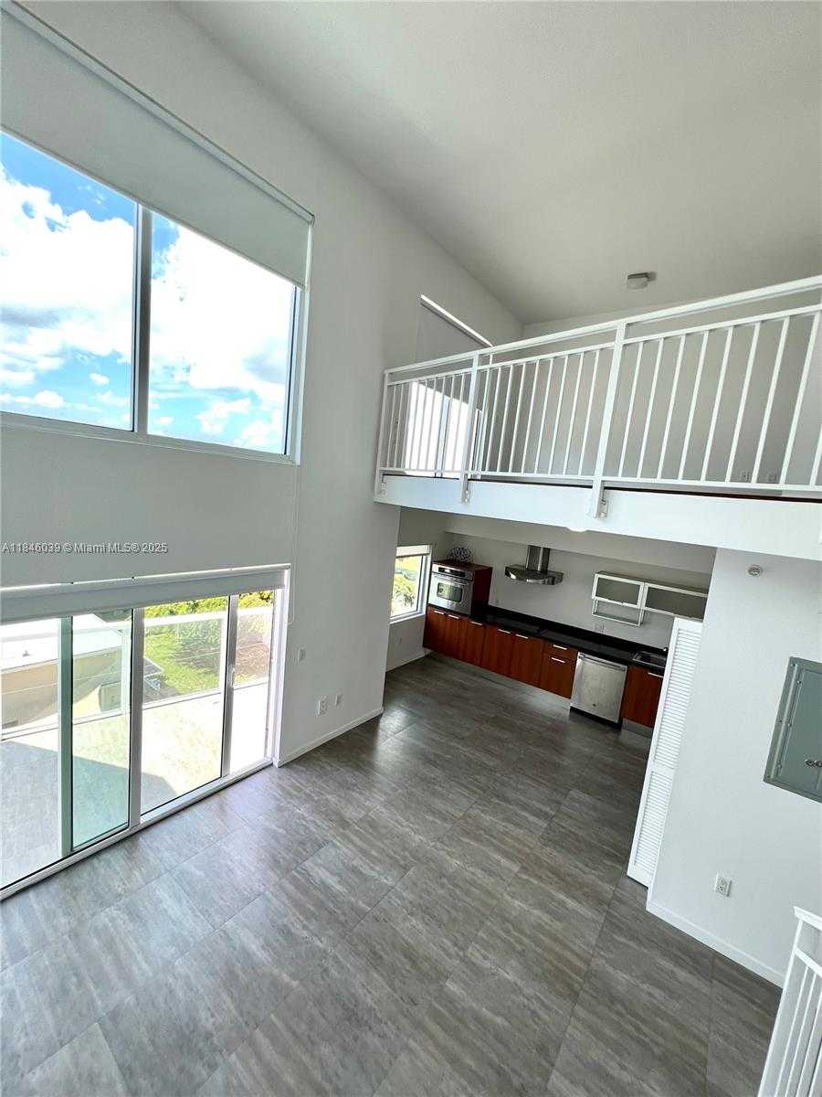 Small Image of 1650 BRICKELL AVE #205, Miami Number 32