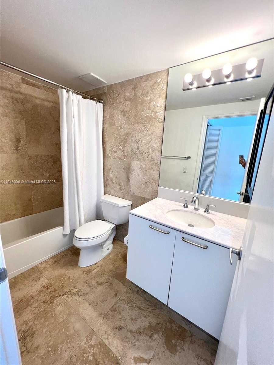 Small Image of 1650 BRICKELL AVE #205, Miami Number 6