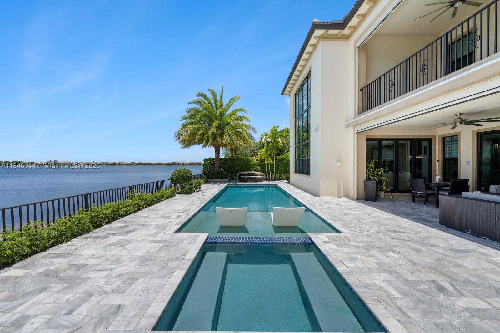 Small Image of 8545 EAST WATERCREST CIR E, Parkland Number 25