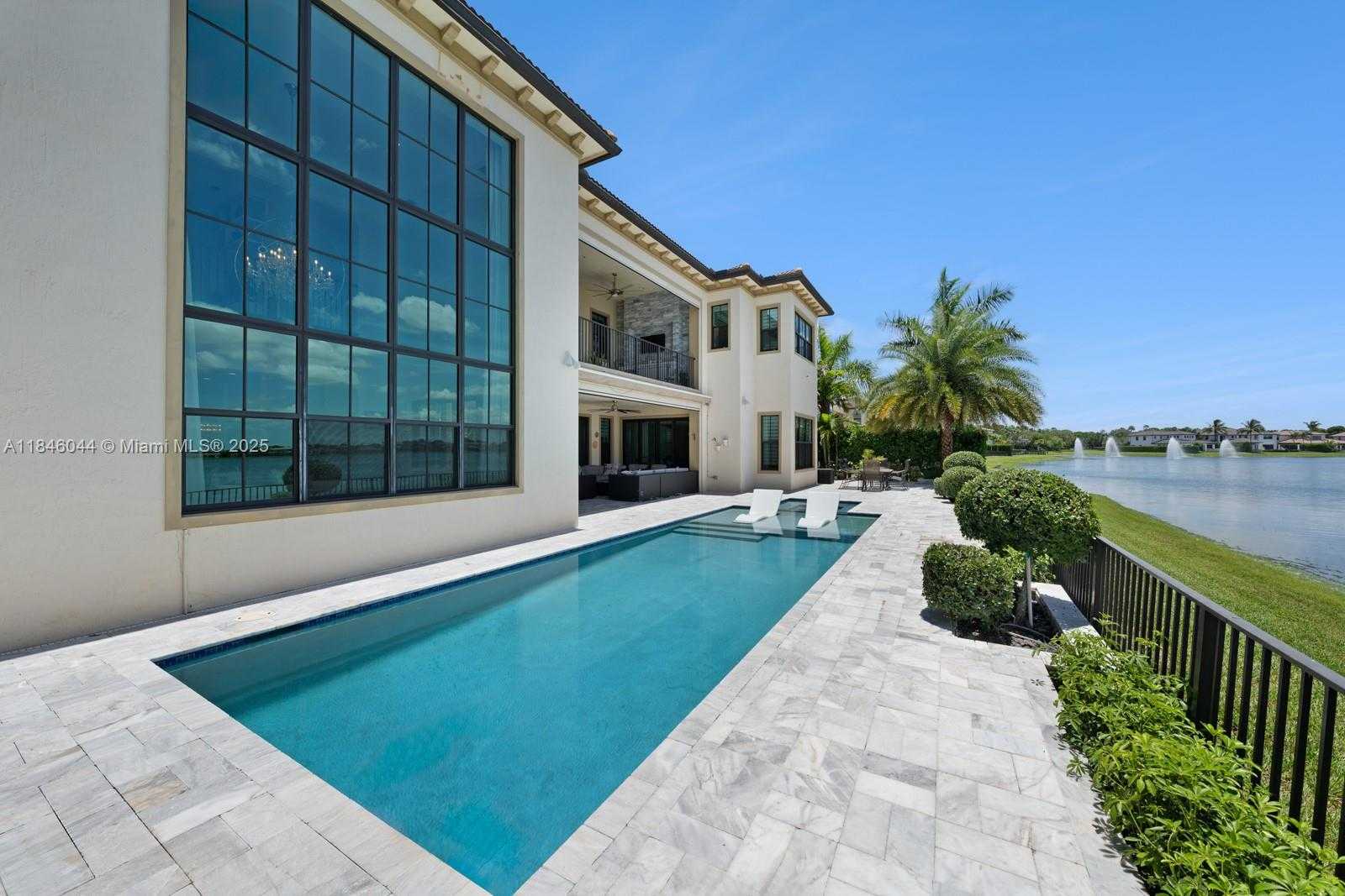 Small Image of 8545 EAST WATERCREST CIR E, Parkland Number 27