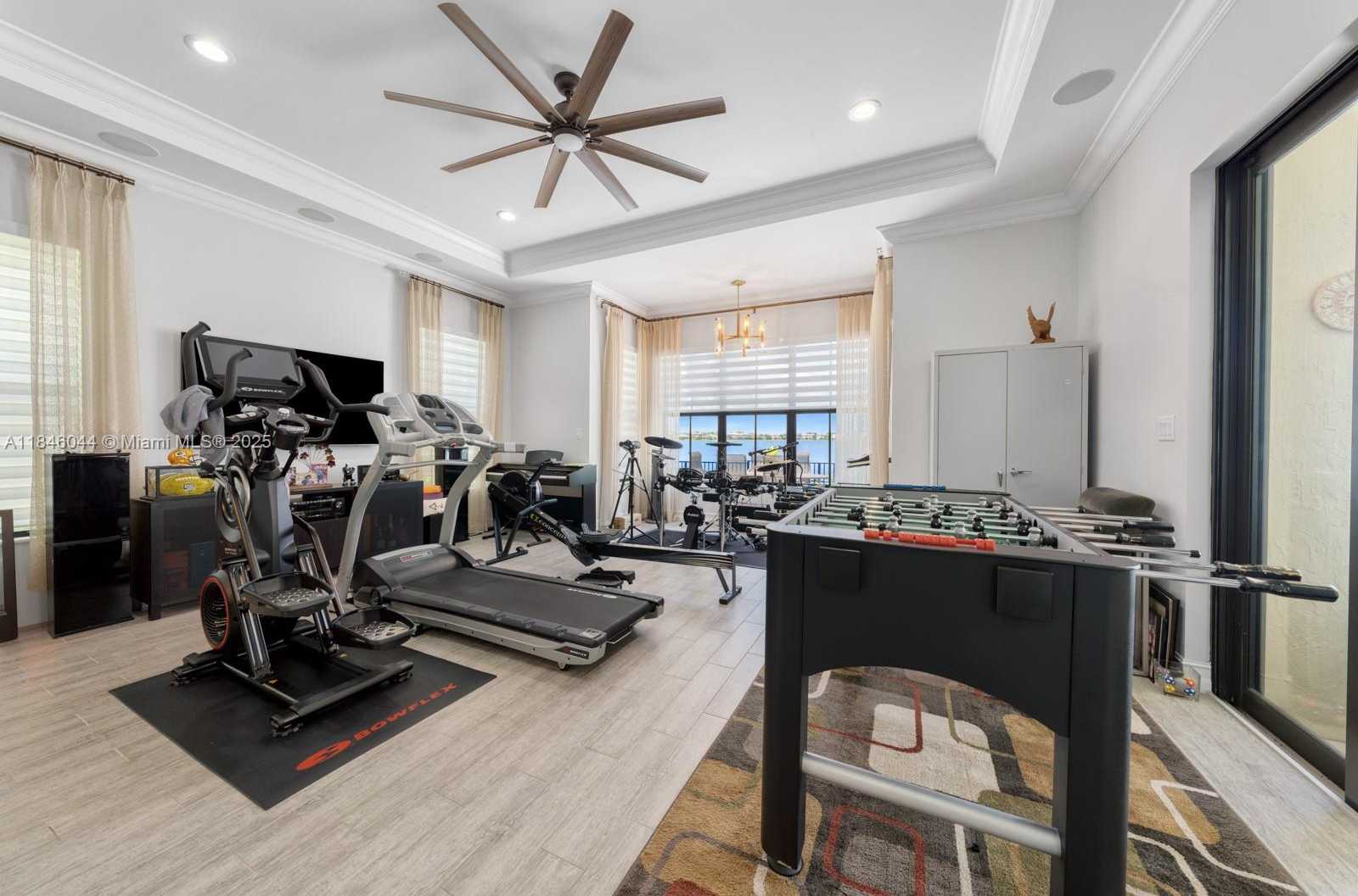 Small Image of 8545 EAST WATERCREST CIR E, Parkland Number 42
