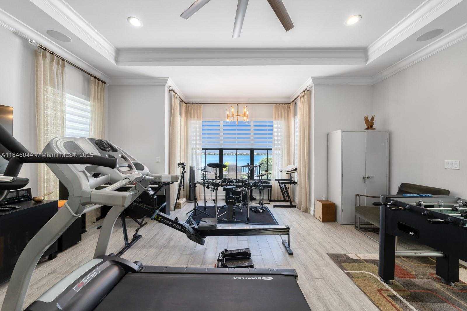 Small Image of 8545 EAST WATERCREST CIR E, Parkland Number 43