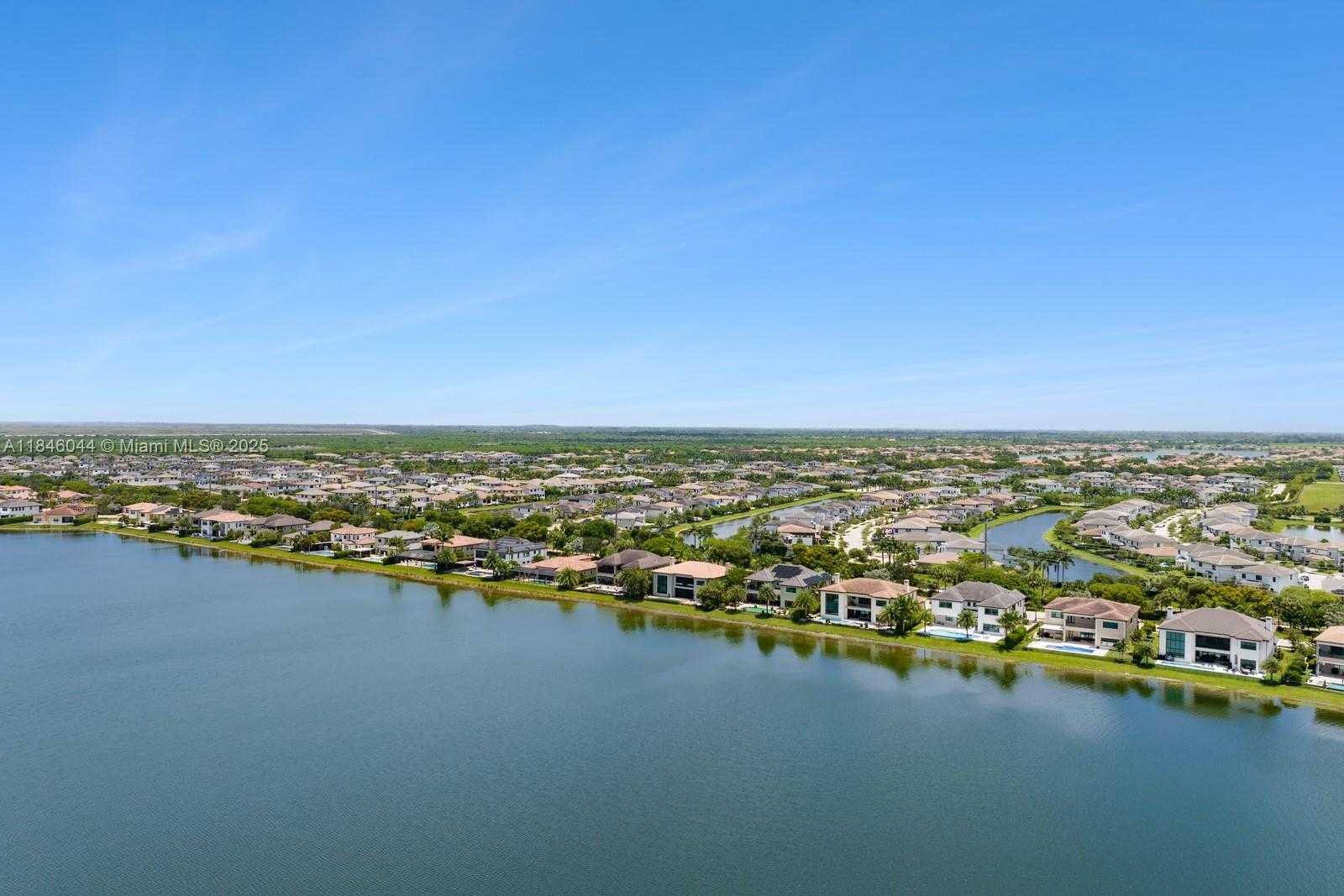 Small Image of 8545 EAST WATERCREST CIR E, Parkland Number 58