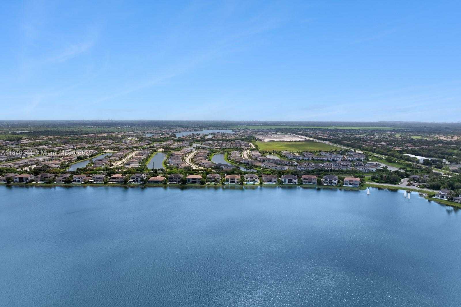 Small Image of 8545 EAST WATERCREST CIR E, Parkland Number 60