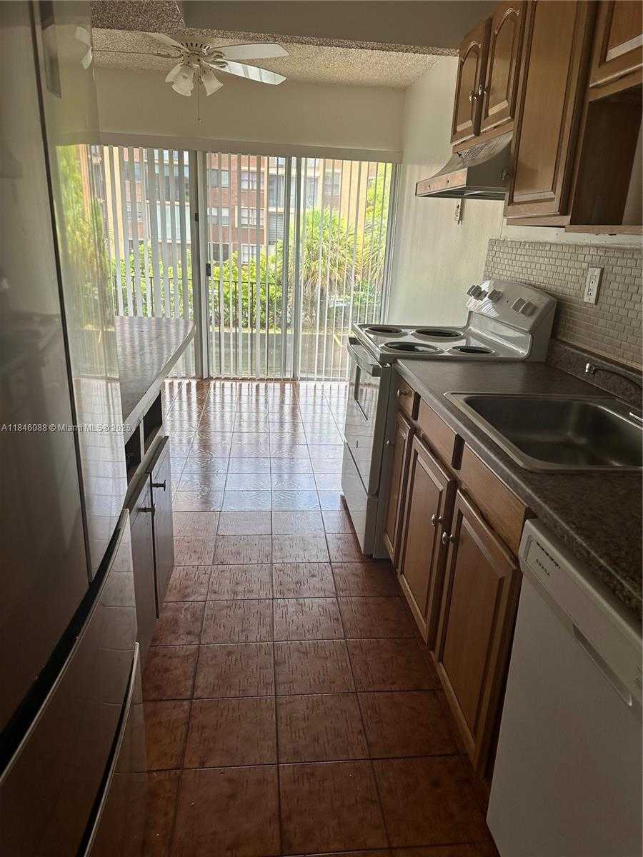 Small Image of 9380 WEST FLAGLER ST #212A, Miami Number 2