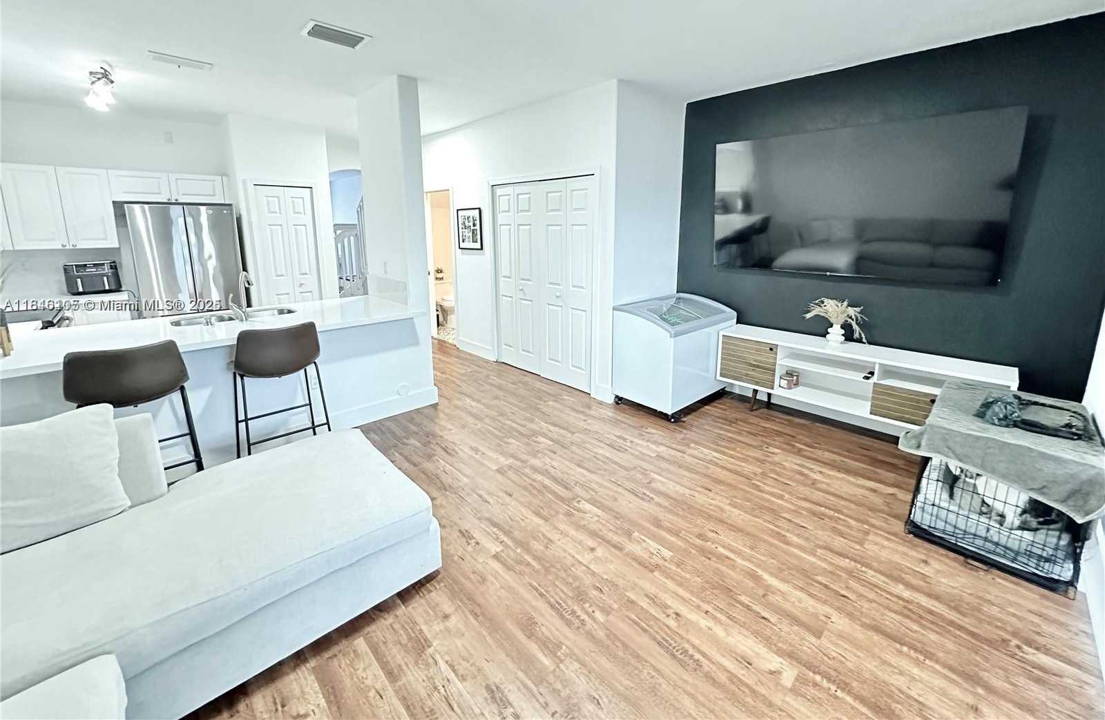 Small Image of 5620 NORTH WEST 107TH AVE #1504, Doral Number 13