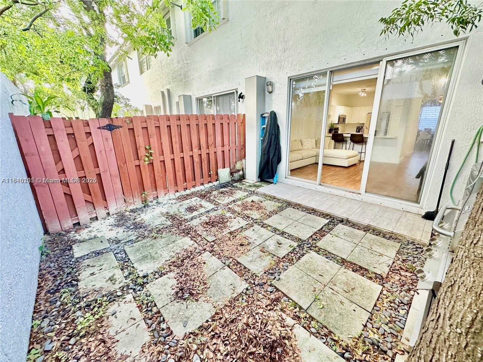 Small Image of 5620 NORTH WEST 107TH AVE #1504, Doral Number 15