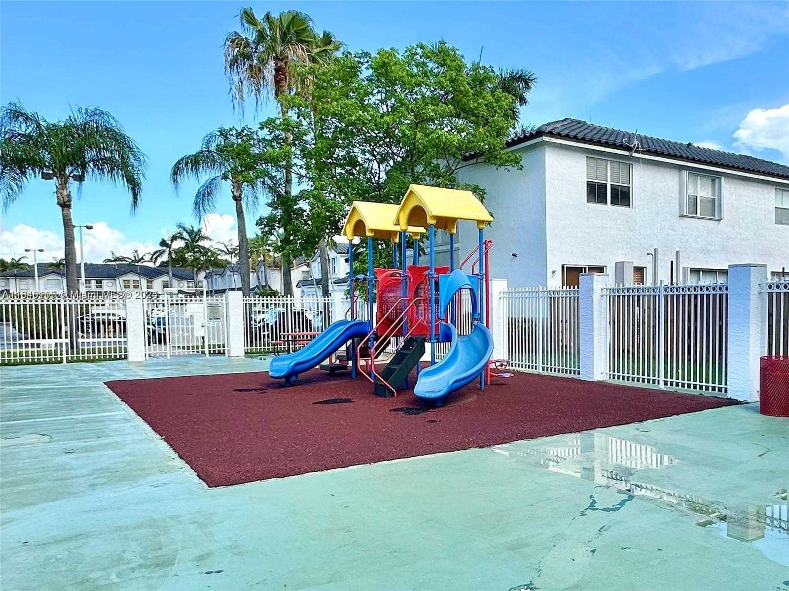 Small Image of 5620 NORTH WEST 107TH AVE #1504, Doral Number 30