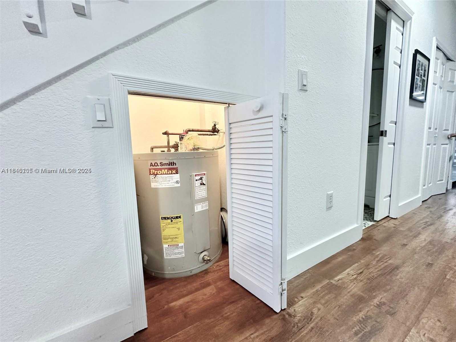 Small Image of 5620 NORTH WEST 107TH AVE #1504, Doral Number 6