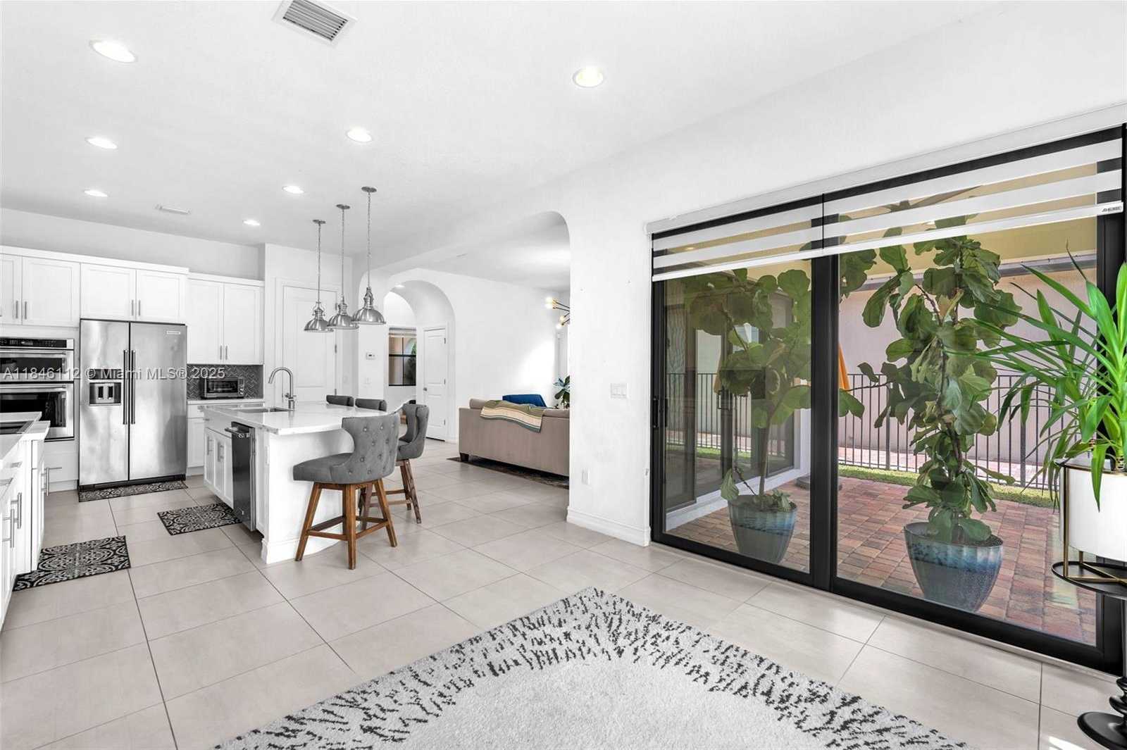 Small Image of 1052 SOUTH WEST 113TH WAY #1052, Pembroke Pines Number 16