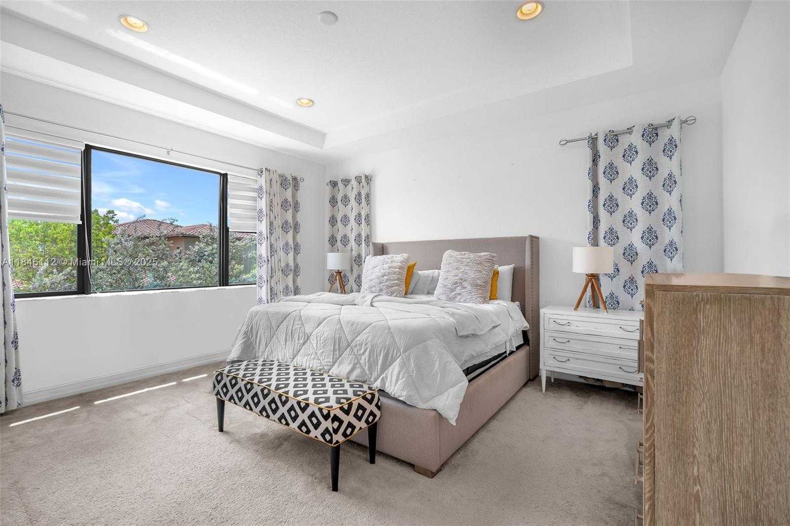 Small Image of 1052 SOUTH WEST 113TH WAY #1052, Pembroke Pines Number 34