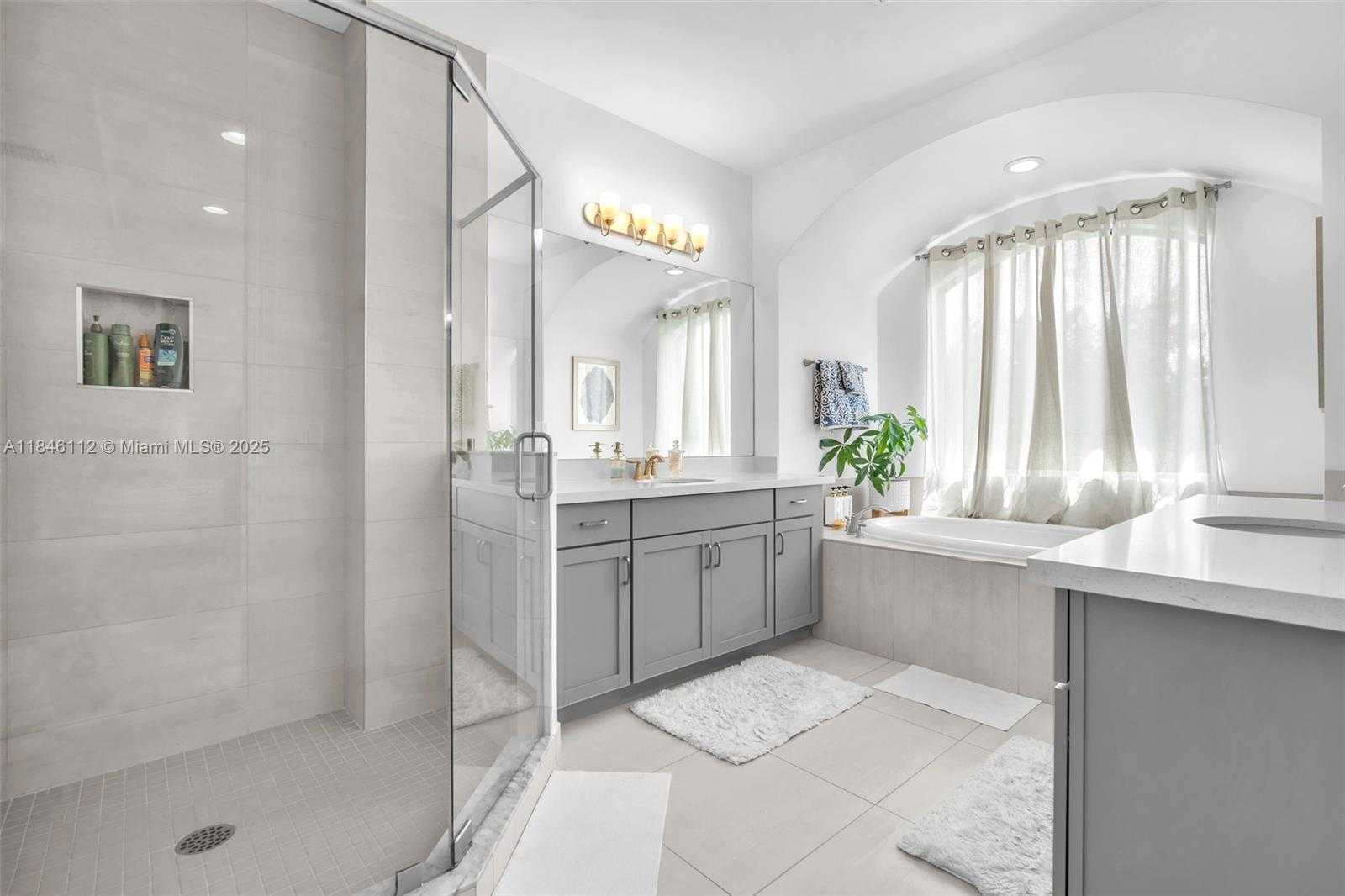 Small Image of 1052 SOUTH WEST 113TH WAY #1052, Pembroke Pines Number 36