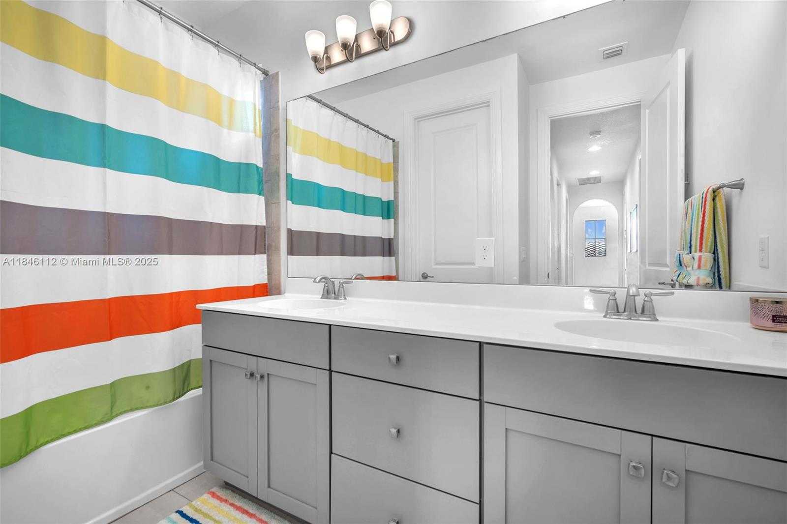 Small Image of 1052 SOUTH WEST 113TH WAY #1052, Pembroke Pines Number 41