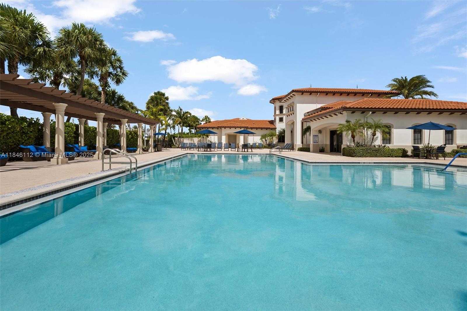 Small Image of 1052 SOUTH WEST 113TH WAY #1052, Pembroke Pines Number 44