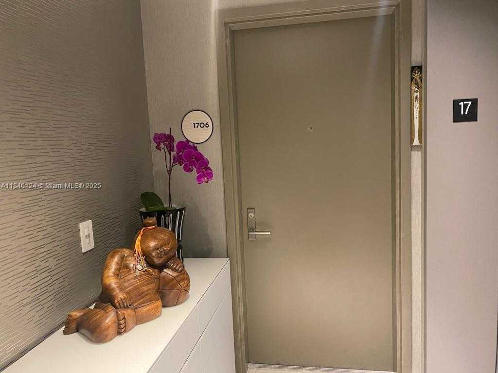 Small Image of 3131 NORTH EAST 7TH AVE #1706, Miami Number 13