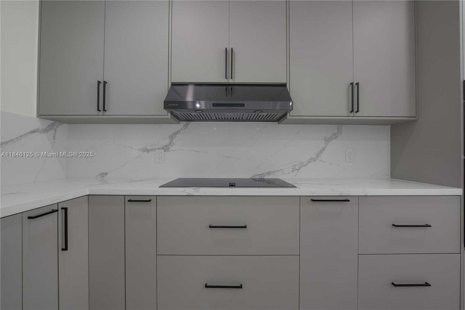 Small Image of 6498 NORTH WEST 113TH PL, Doral Number 14