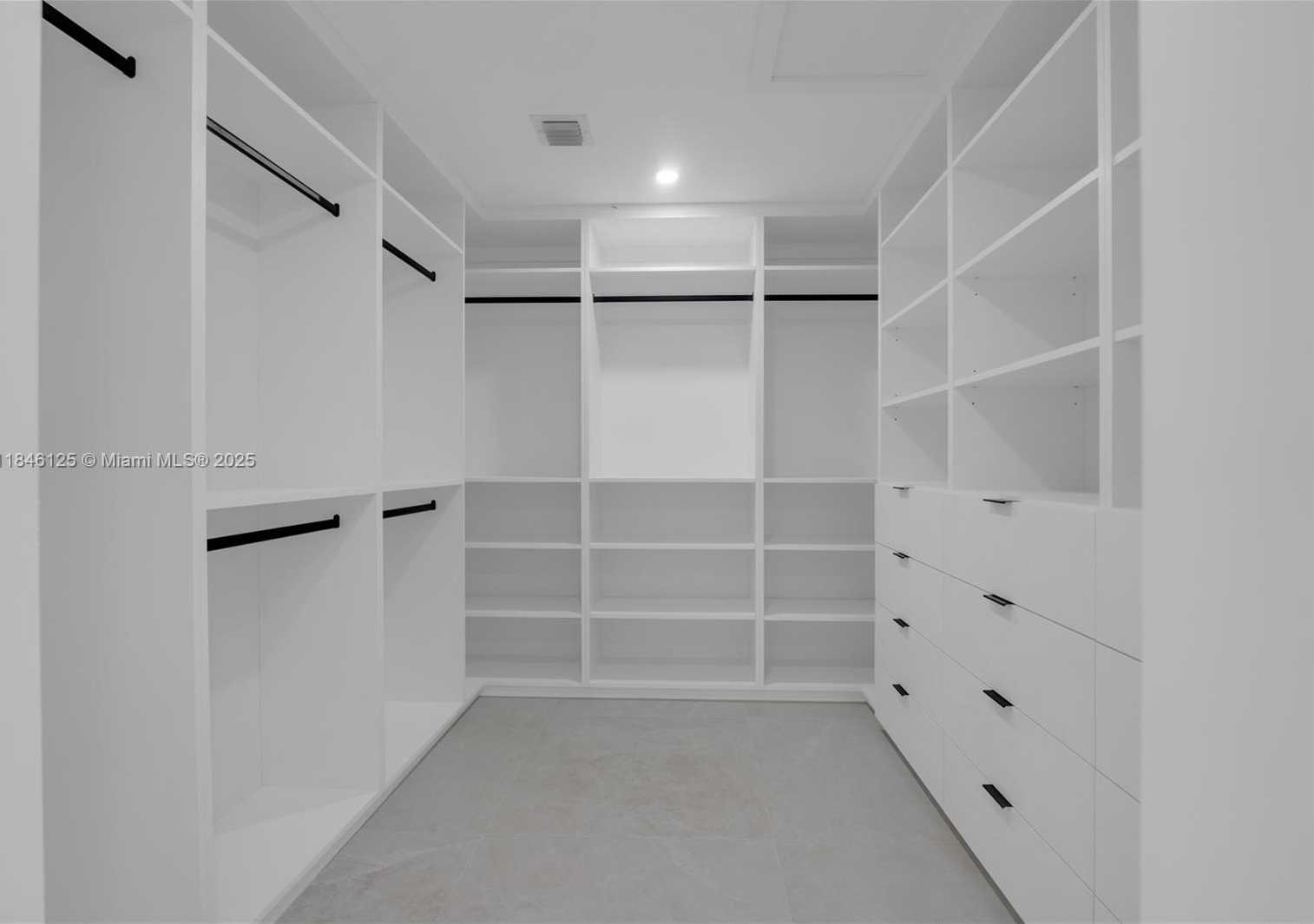 Small Image of 6498 NORTH WEST 113TH PL, Doral Number 26