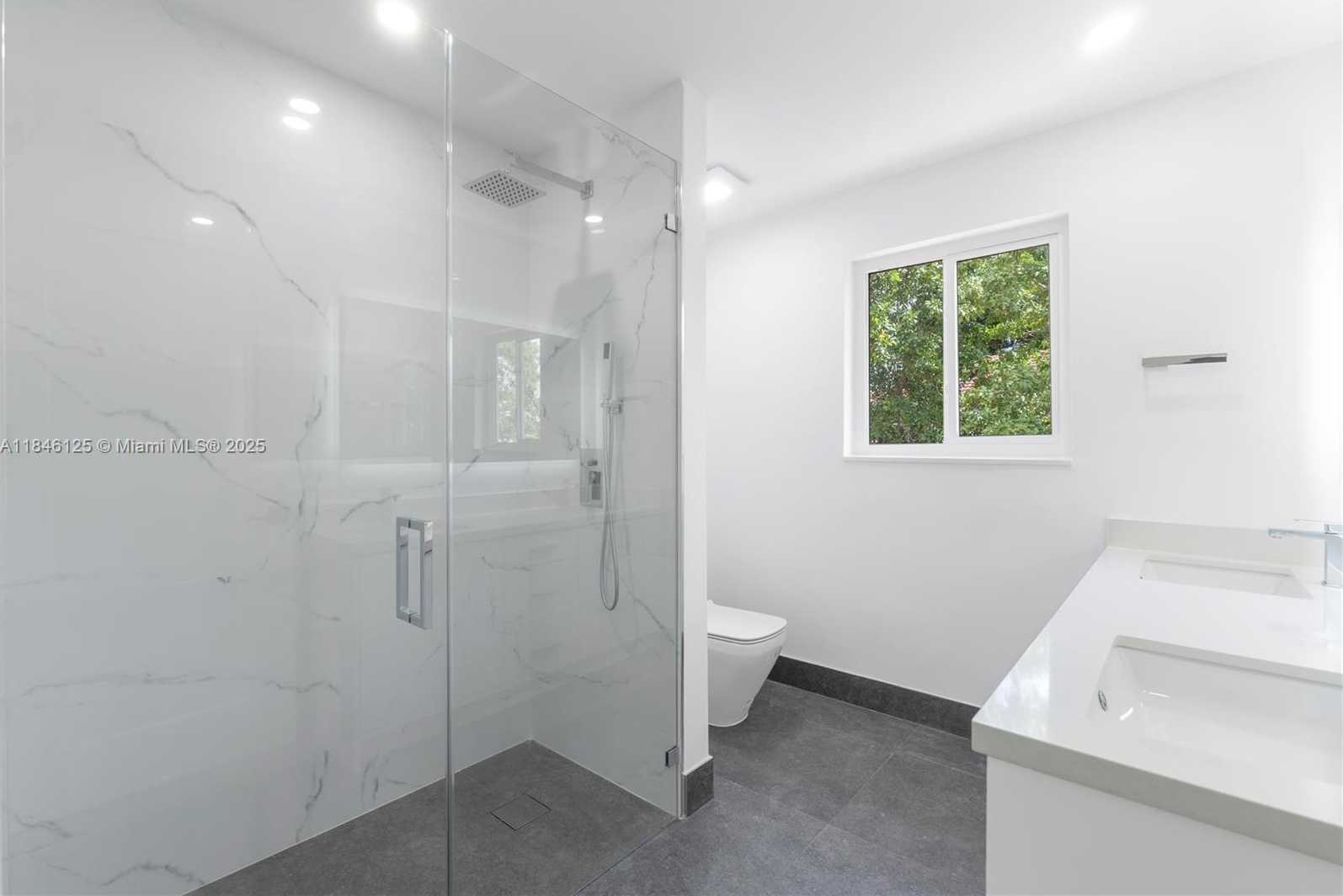 Small Image of 6498 NORTH WEST 113TH PL, Doral Number 32