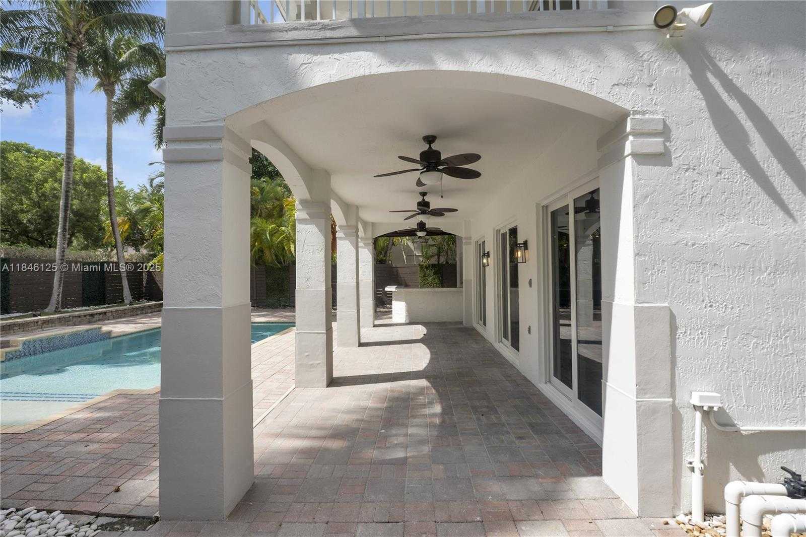 Small Image of 6498 NORTH WEST 113TH PL, Doral Number 36
