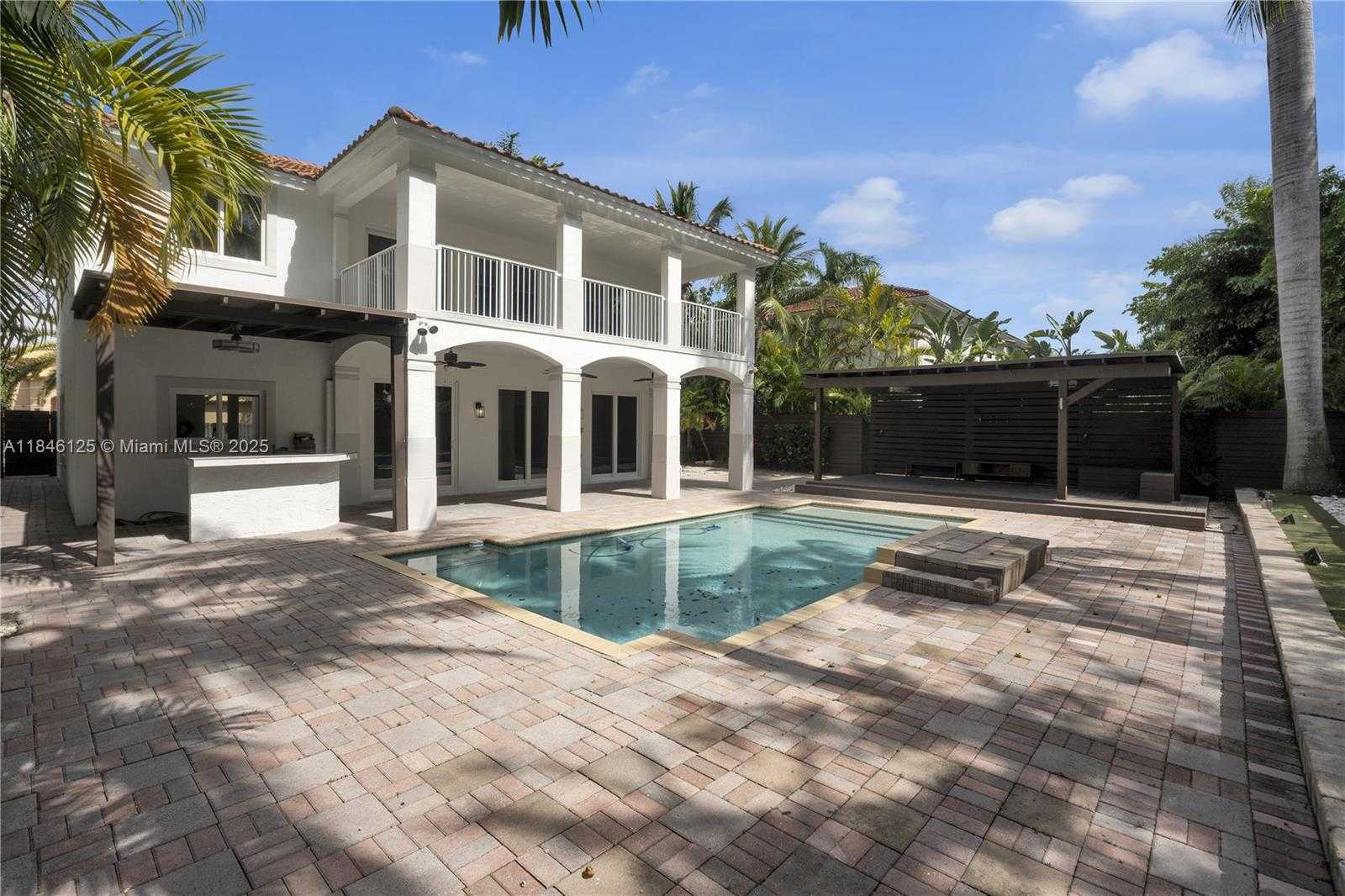Small Image of 6498 NORTH WEST 113TH PL, Doral Number 37