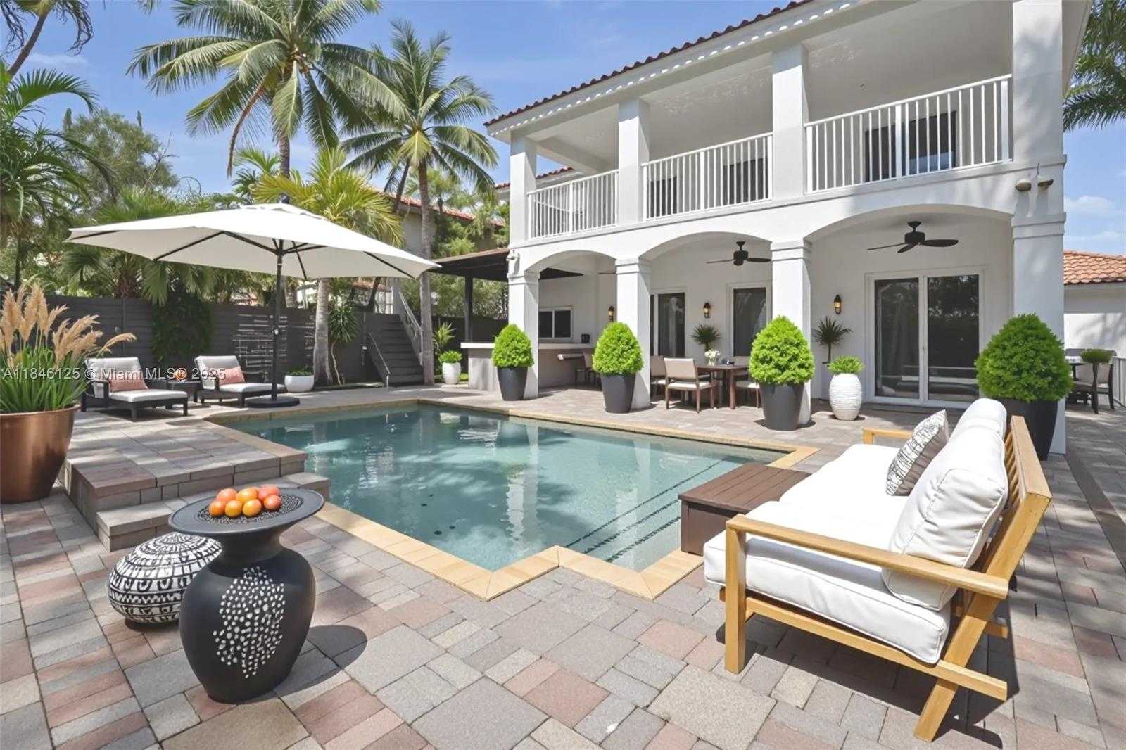 Small Image of 6498 NORTH WEST 113TH PL, Doral Number 5
