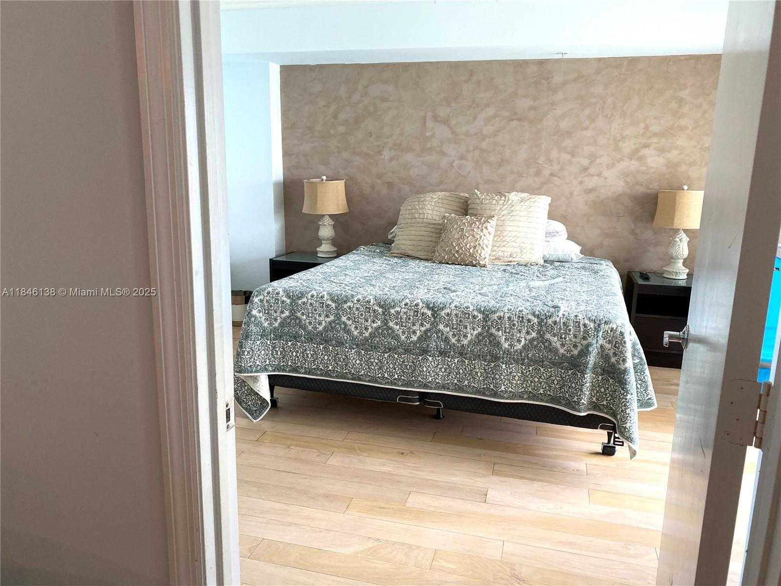 Small Image of 16699 COLLINS AVE #1504, Sunny Isles Beach Number 9