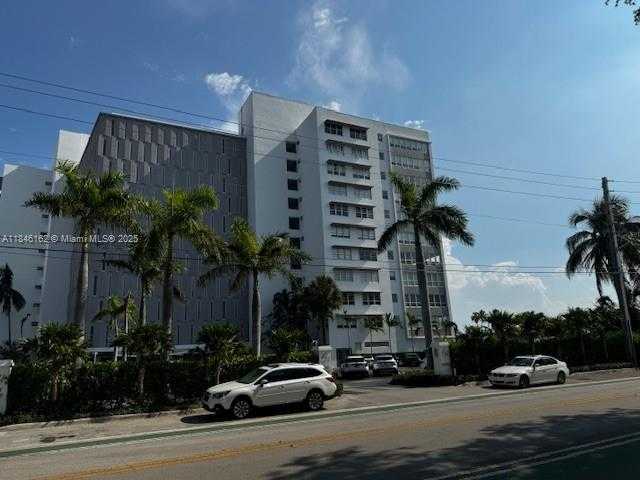 Small Image of 9100 WEST BAY HARBOR DR #7A, Bay Harbor Islands Number 2