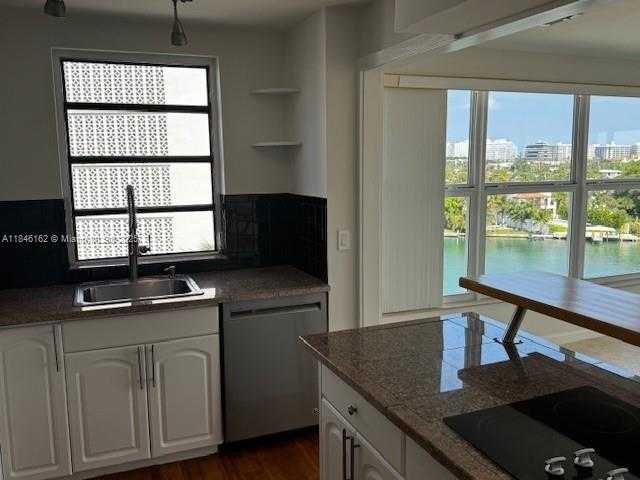 Small Image of 9100 WEST BAY HARBOR DR #7A, Bay Harbor Islands Number 50