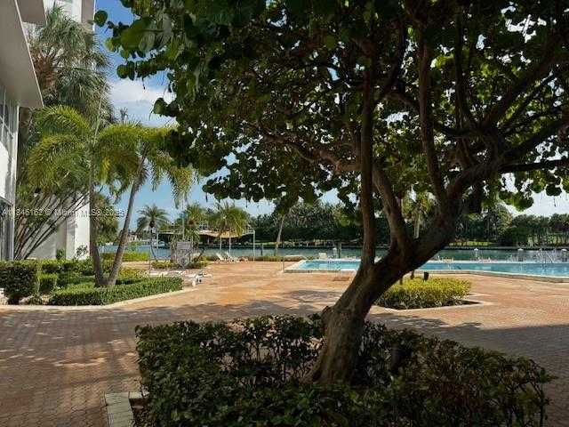 Small Image of 9100 WEST BAY HARBOR DR #7A, Bay Harbor Islands Number 68