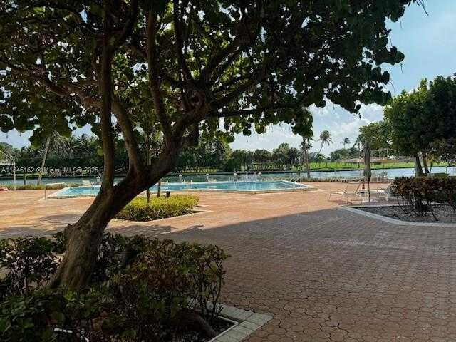 Small Image of 9100 WEST BAY HARBOR DR #7A, Bay Harbor Islands Number 69