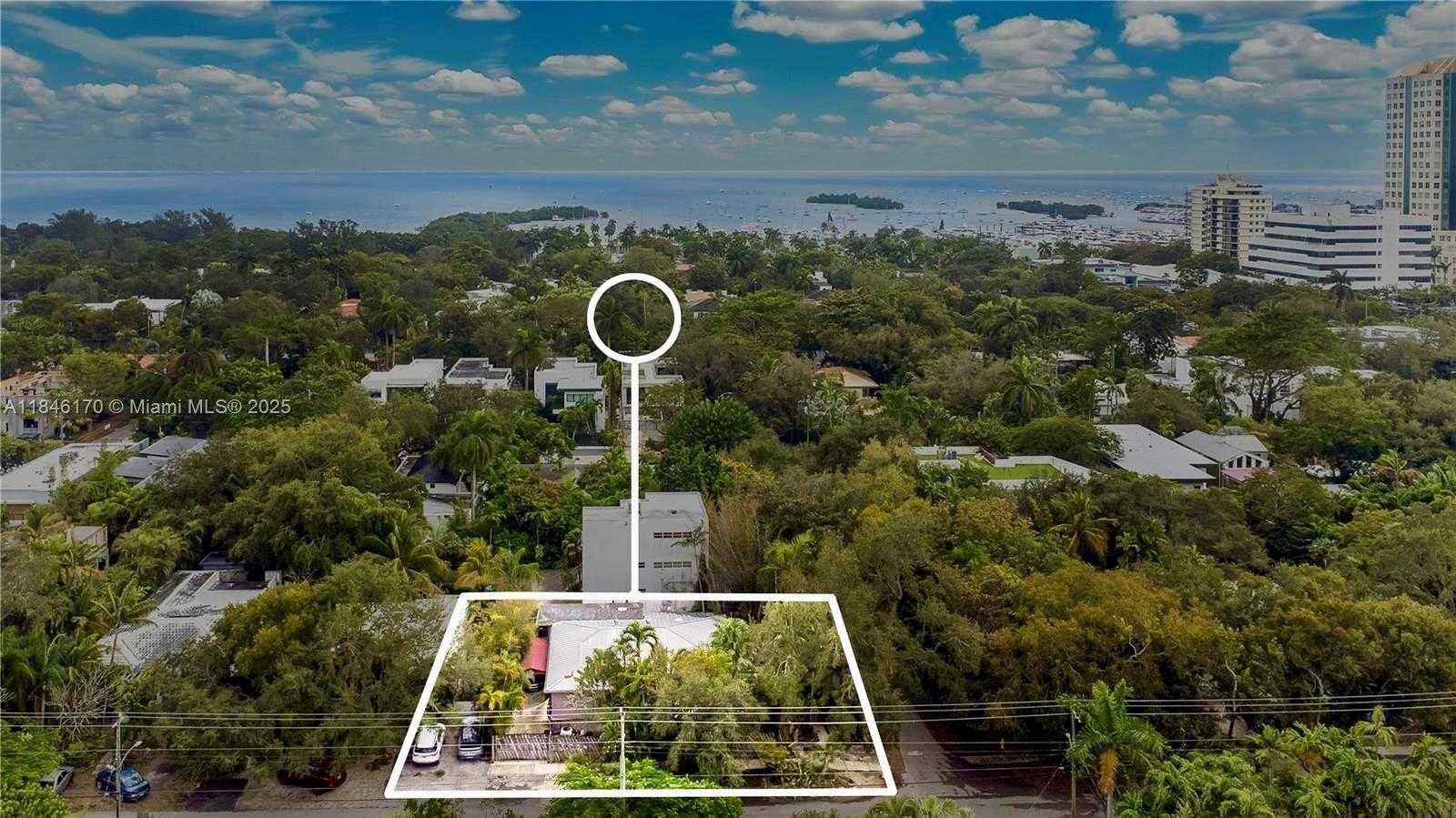 Small Image of 2490 TRAPP AVE, Miami Number 34
