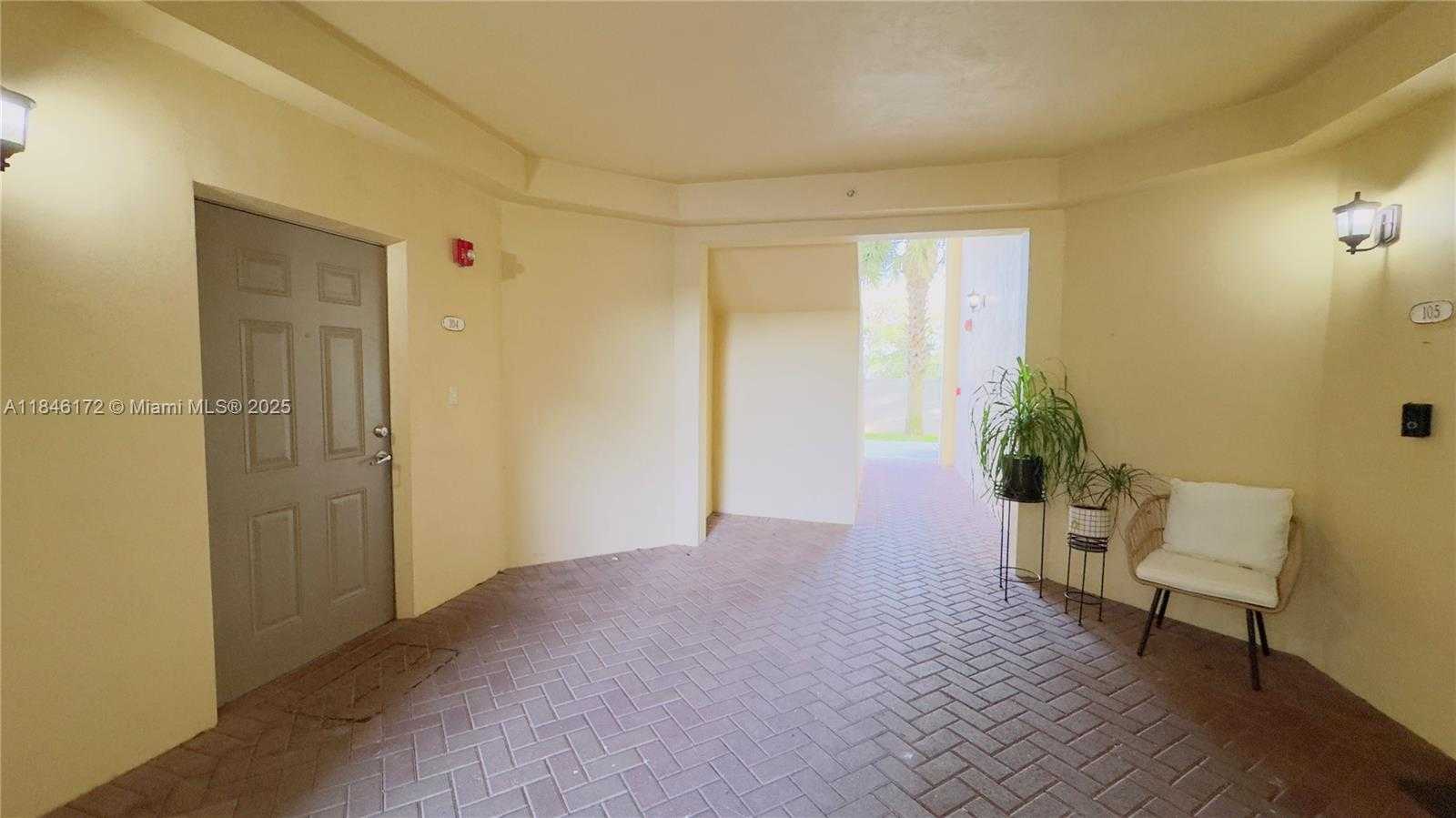 Small Image of 10870 NORTH WEST 88TH TER #104, Doral Number 3