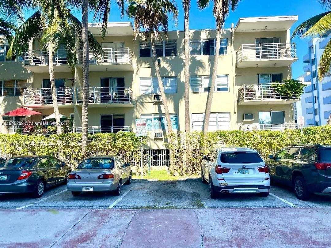 Small Image of 1441 LINCOLN #210, Miami Beach Number 20