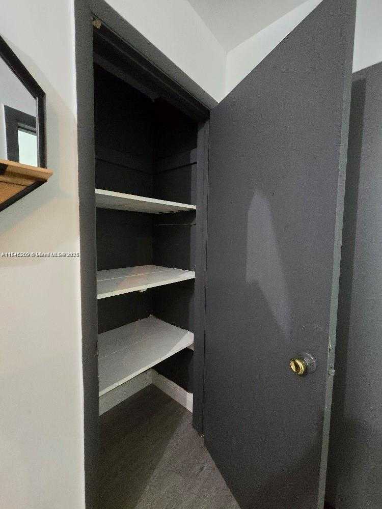 Small Image of 1441 LINCOLN #210, Miami Beach Number 21