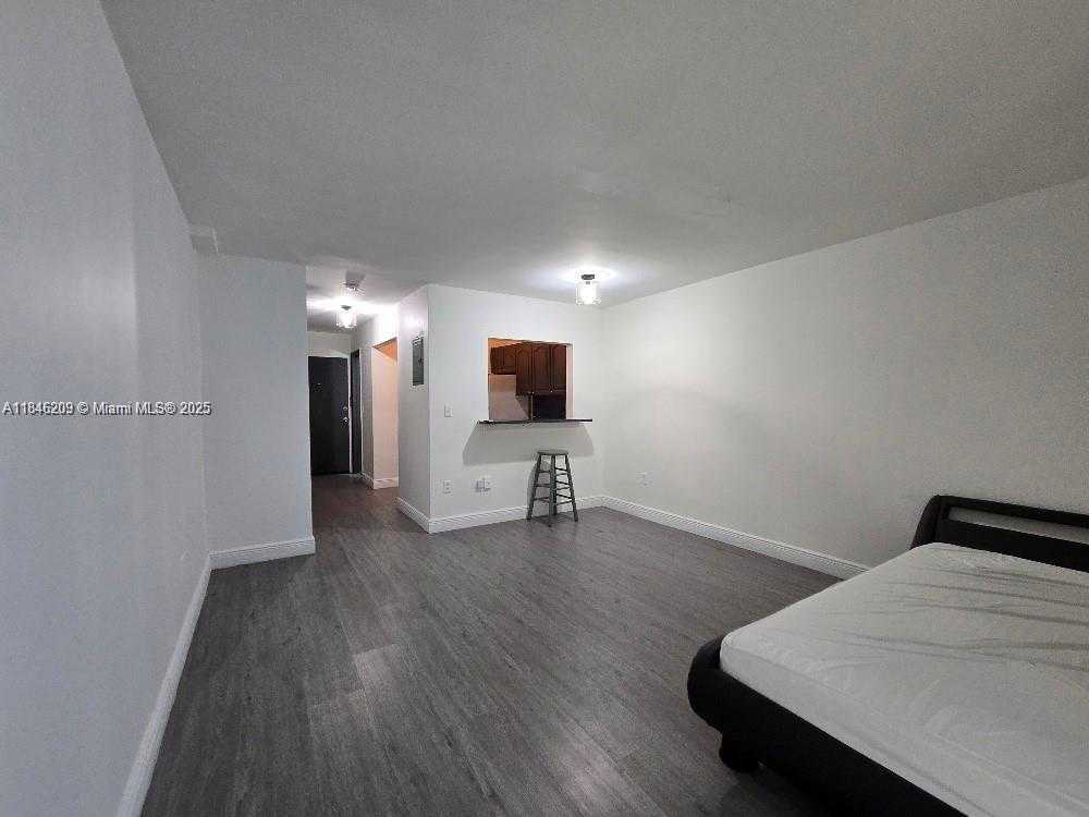 Small Image of 1441 LINCOLN #210, Miami Beach Number 4