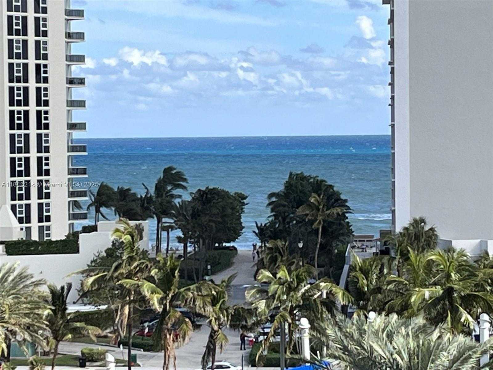 Small Image of 19370 COLLINS #705, Sunny Isles Beach Number 16