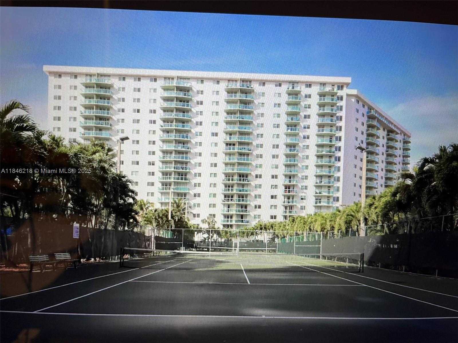 Small Image of 19370 COLLINS #705, Sunny Isles Beach Number 22