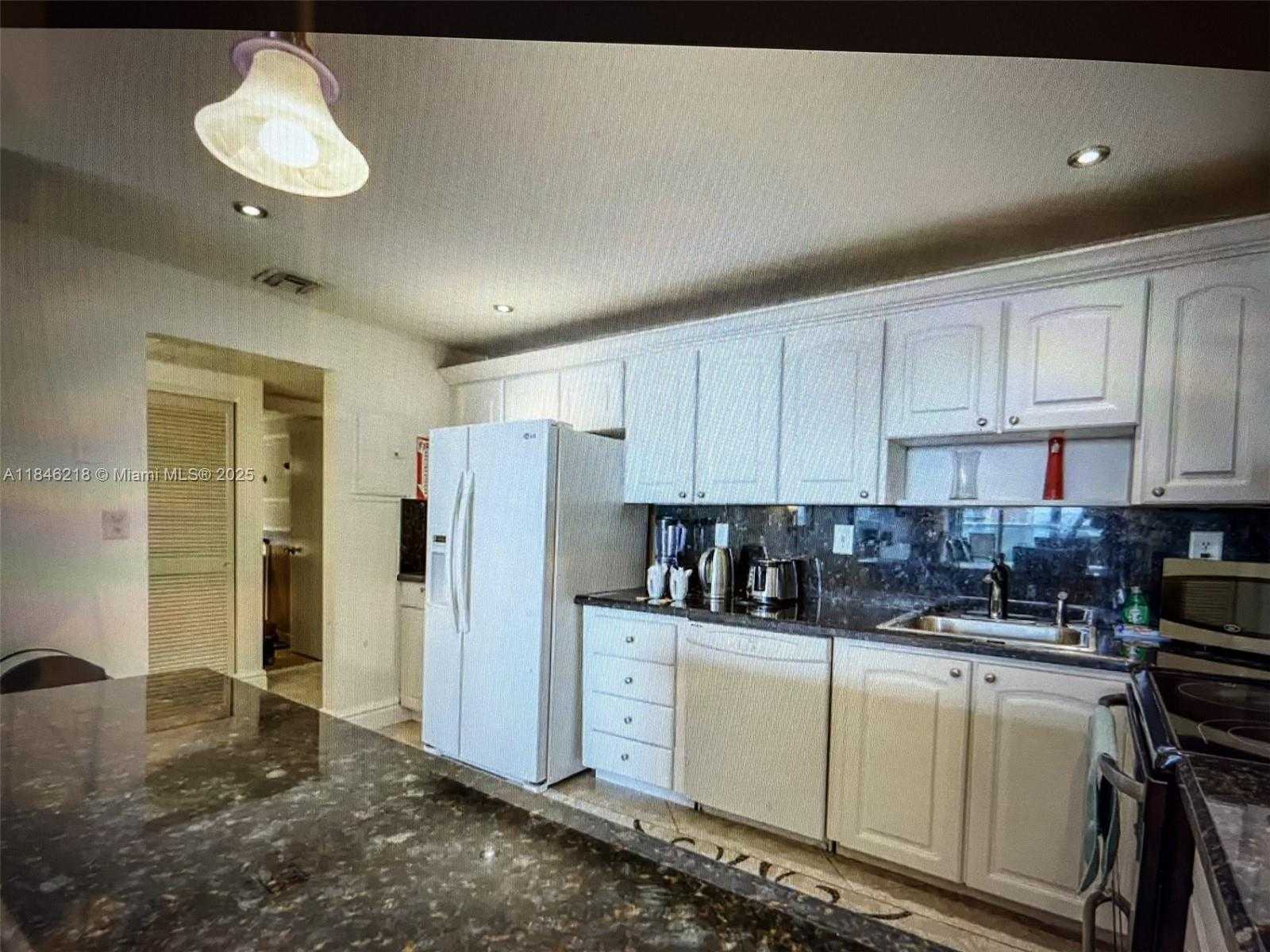 Small Image of 19370 COLLINS #705, Sunny Isles Beach Number 3
