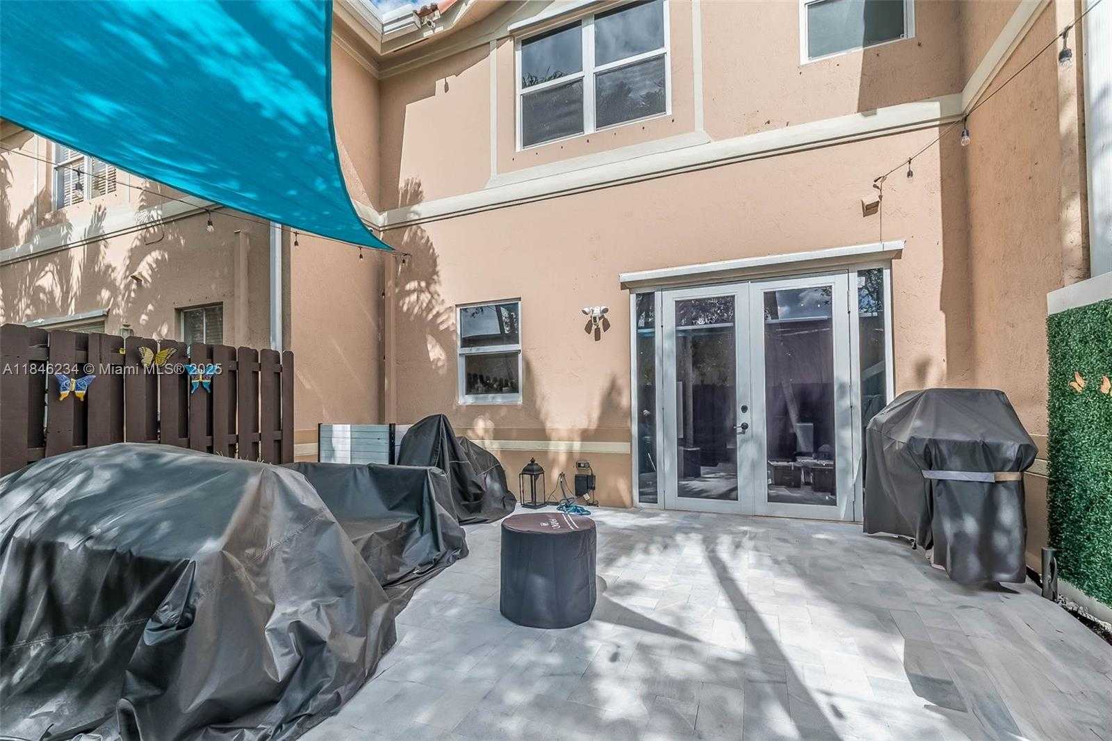 Small Image of 12562 SOUTH WEST 125TH TER, Miami Number 10