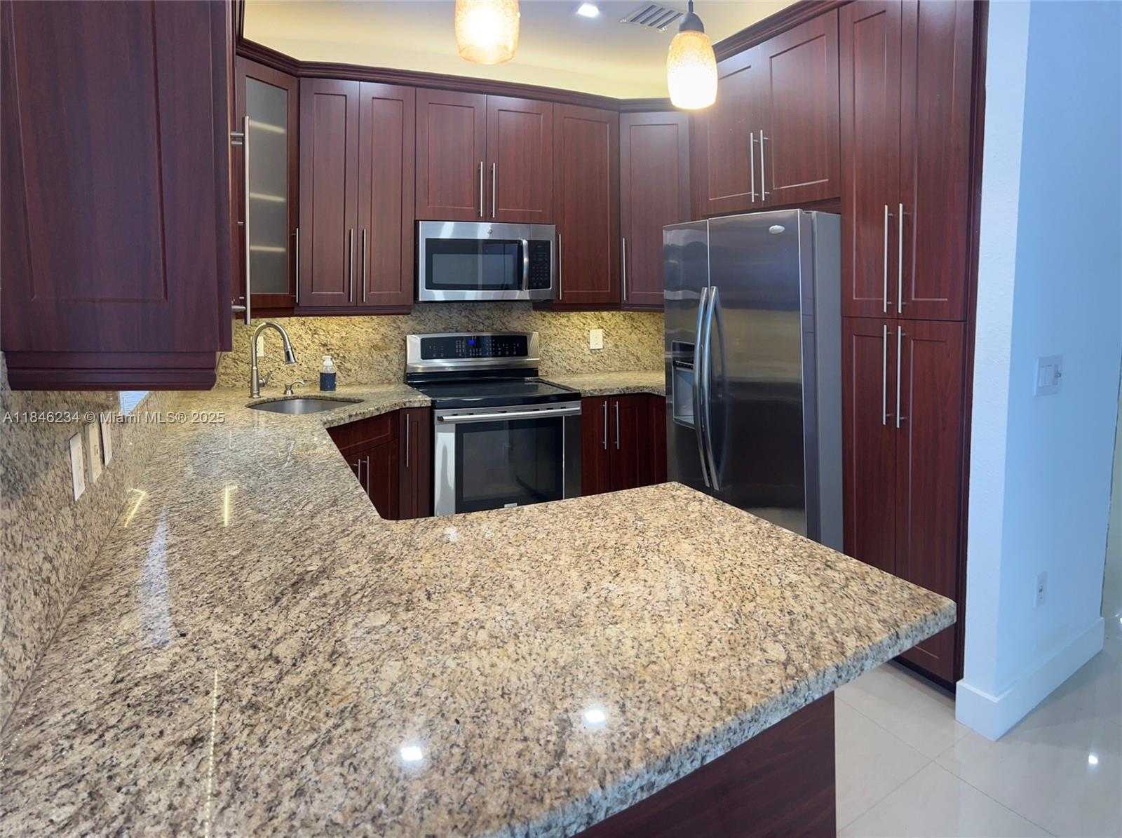 Small Image of 12562 SOUTH WEST 125TH TER, Miami Number 17