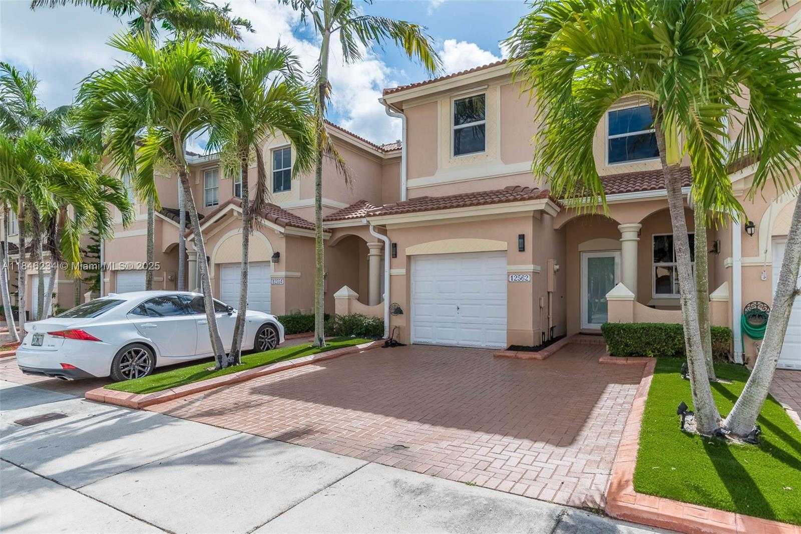 Small Image of 12562 SOUTH WEST 125TH TER, Miami Number 2