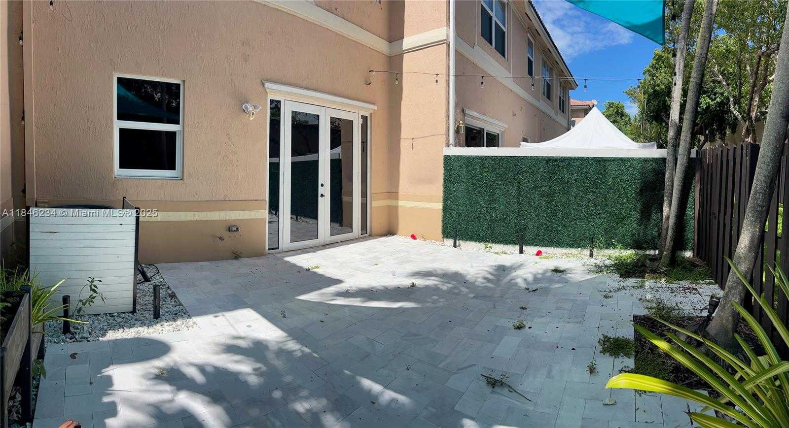 Small Image of 12562 SOUTH WEST 125TH TER, Miami Number 27