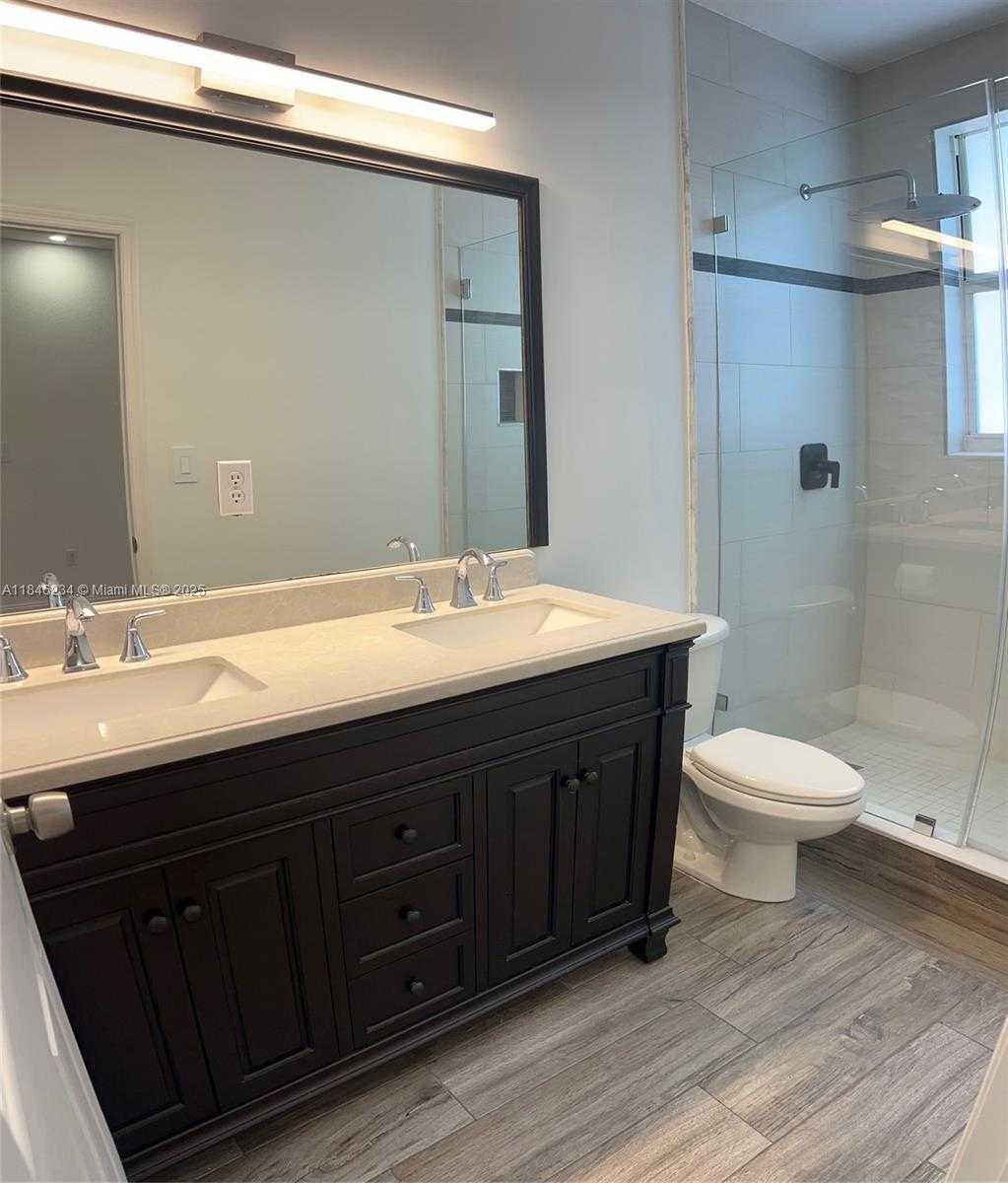 Small Image of 12562 SOUTH WEST 125TH TER, Miami Number 35