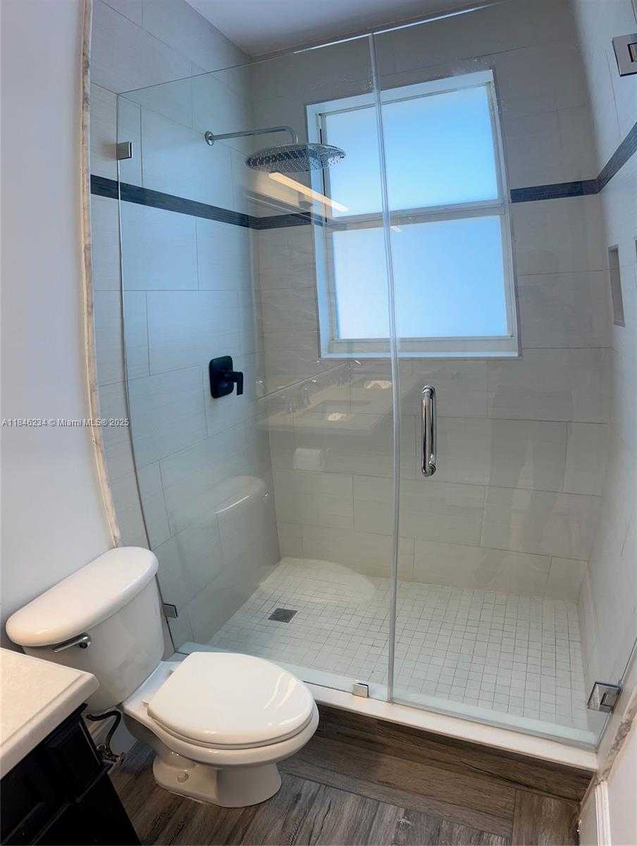 Small Image of 12562 SOUTH WEST 125TH TER, Miami Number 36