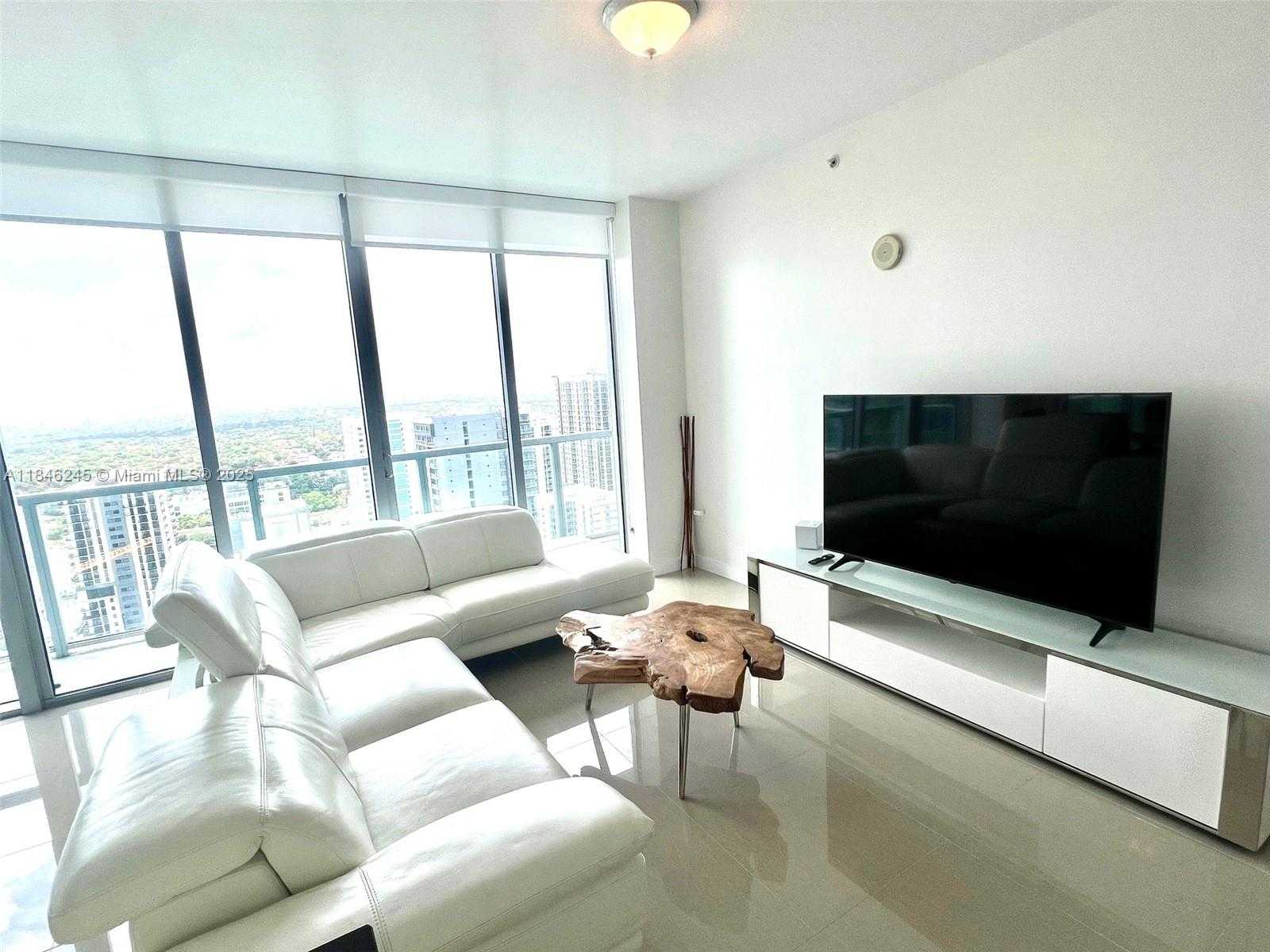 Small Image of 1111 SOUTH WEST 1ST AVE #3214, Miami Number 3