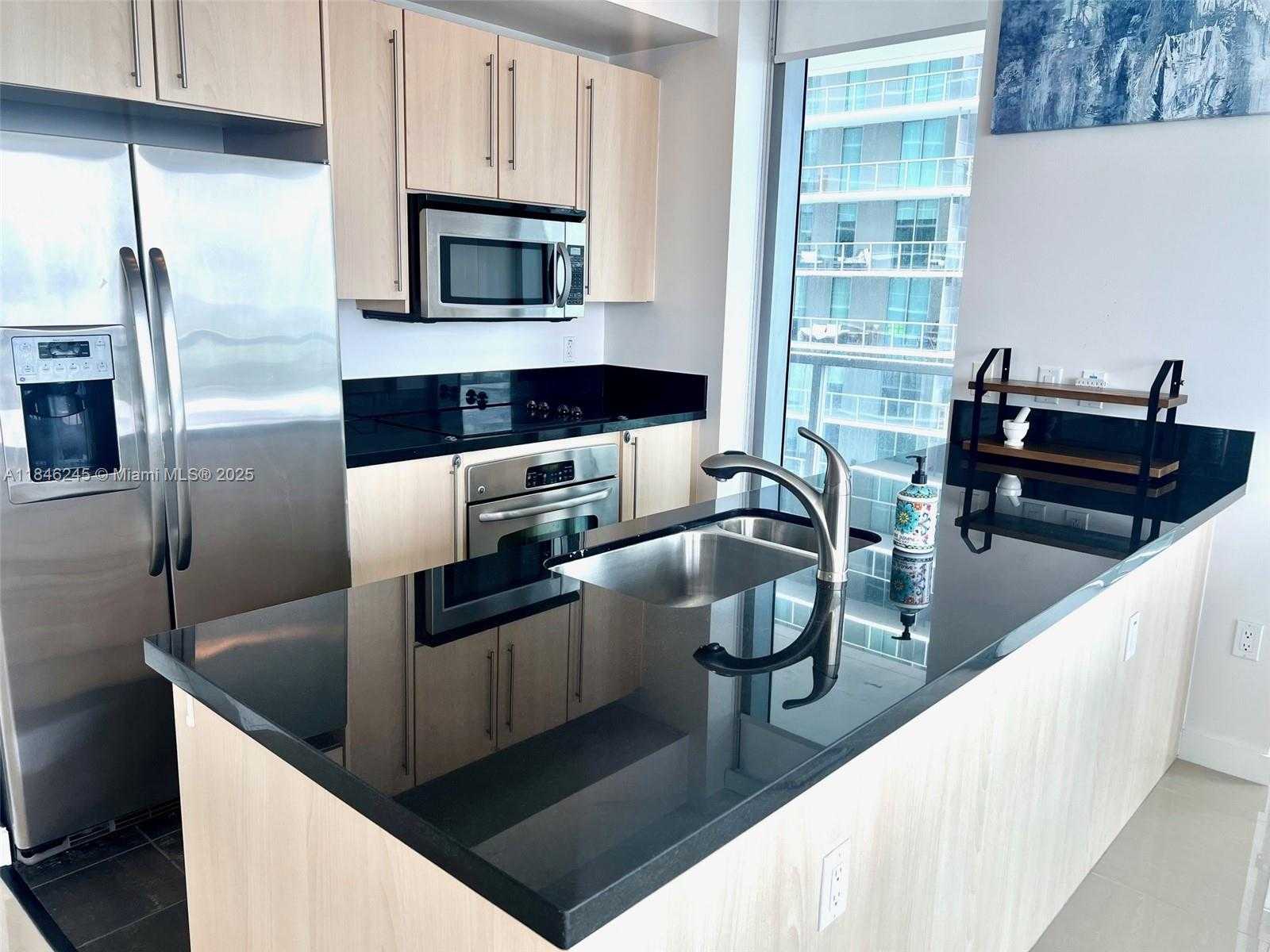 Small Image of 1111 SOUTH WEST 1ST AVE #3214, Miami Number 5